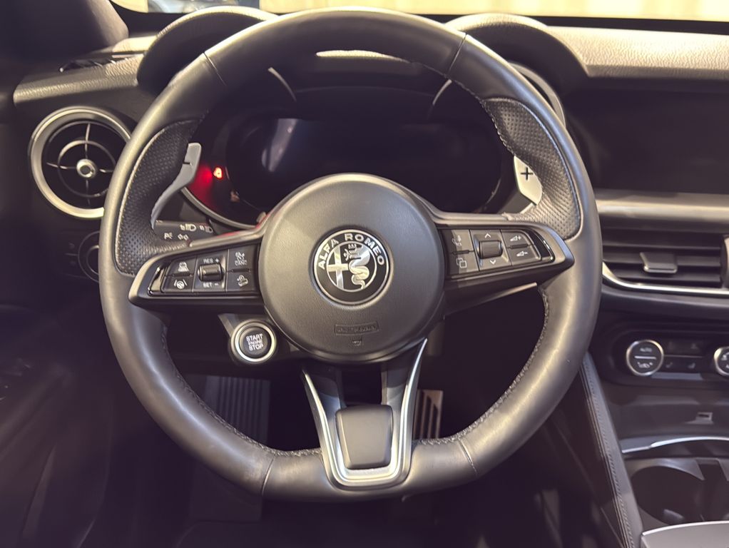 Alfa Romeo Stelvio 2024