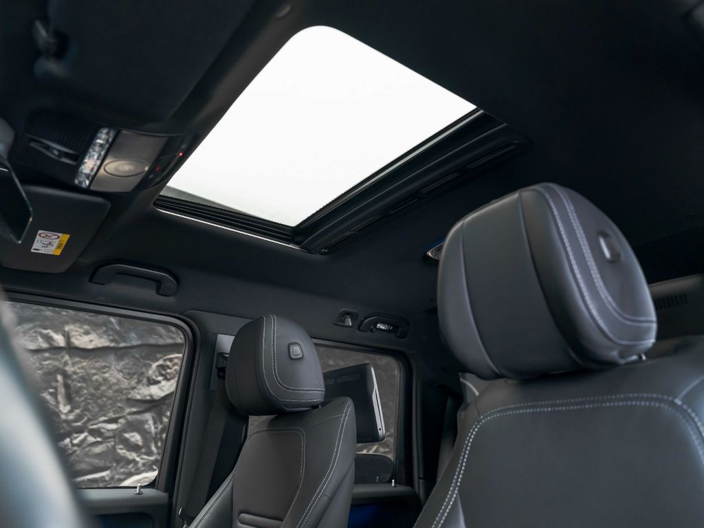 Mercedes-Benz 450 2024