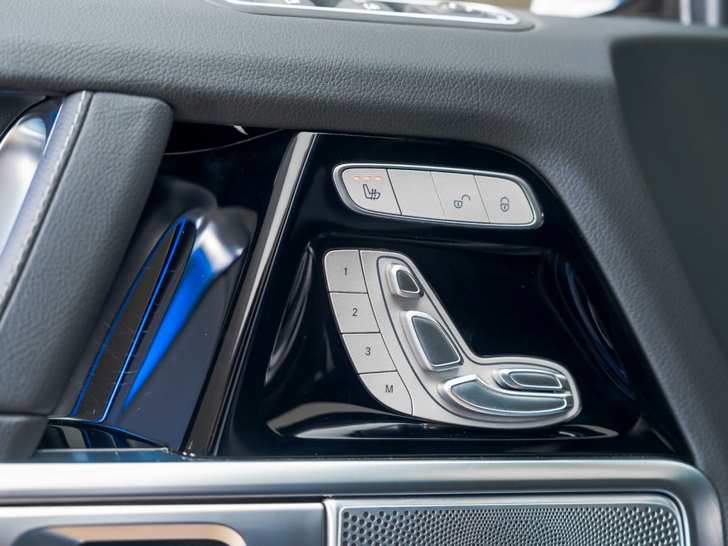 Mercedes-Benz 450 2024