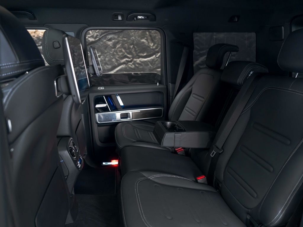 Mercedes-Benz 450 2024