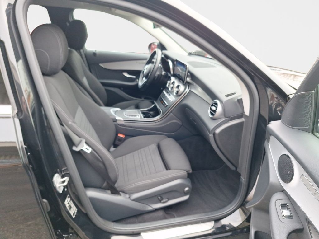 Mercedes-Benz GLC 300 2020