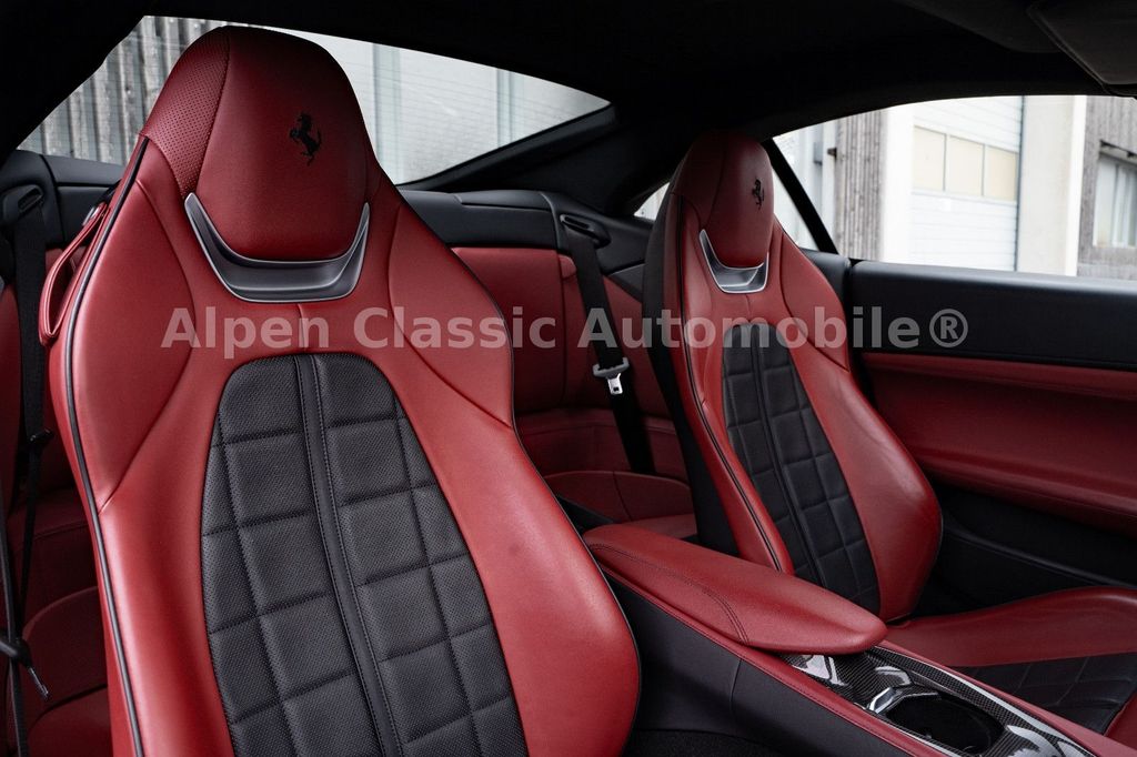 Ferrari Portofino 2020