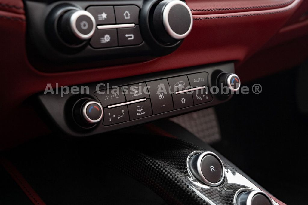 Ferrari Portofino 2020