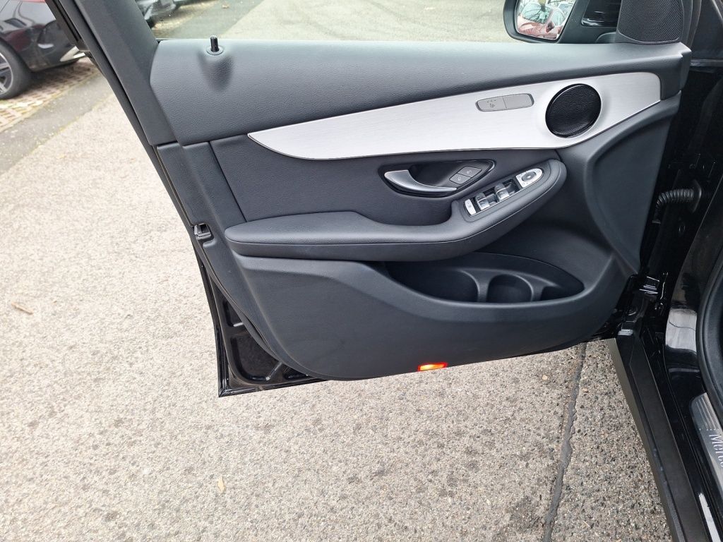 Mercedes-Benz GLC 300 2020