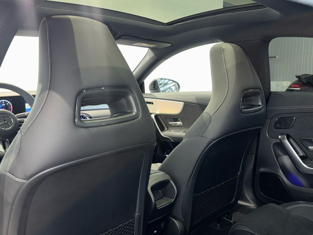 Mercedes-Benz CLA 220 2026