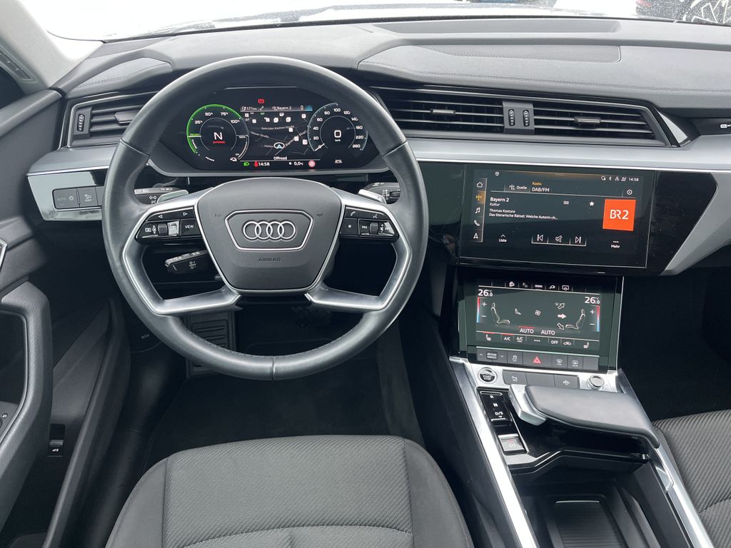 Audi e-tron 2022