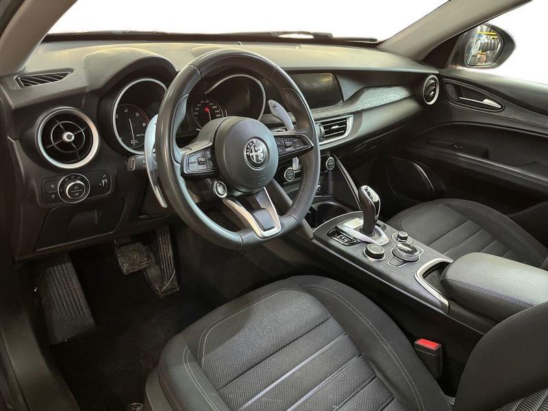 Alfa Romeo Stelvio 2021