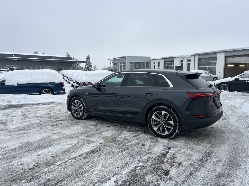 Audi e-tron 2022