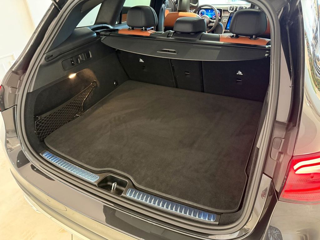 Mercedes-Benz Other 2025