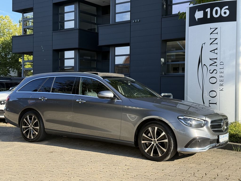 Mercedes-Benz E 300 2022