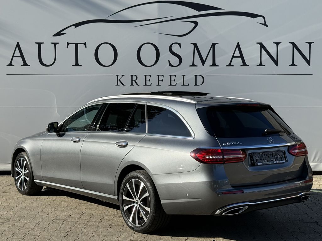 Mercedes-Benz E 300 2022