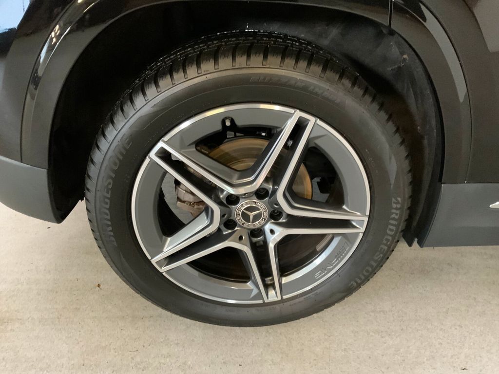 Mercedes-Benz GLA 200 2024