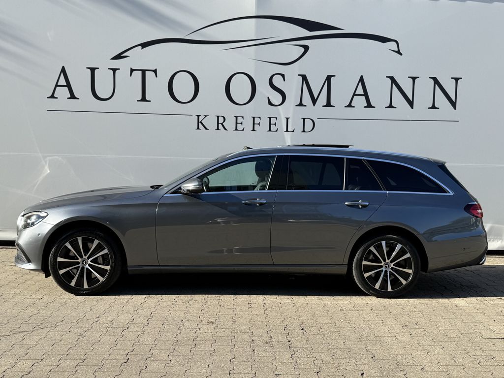 Mercedes-Benz E 300 2022