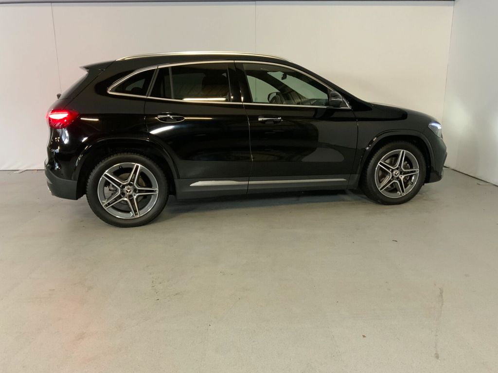 Mercedes-Benz GLA 200 2024