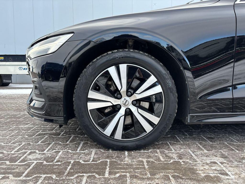 Volvo V60 2021