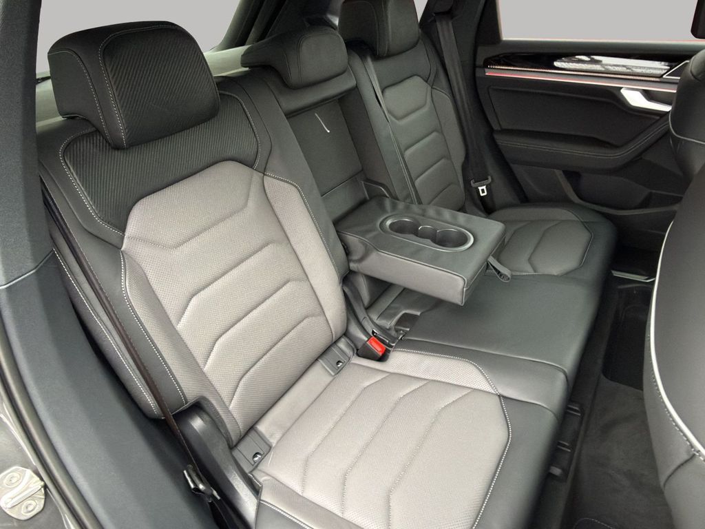Volkswagen Touareg 2025
