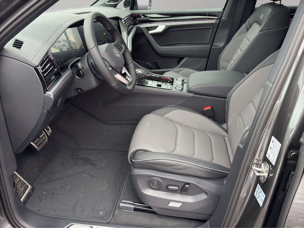 Volkswagen Touareg 2025