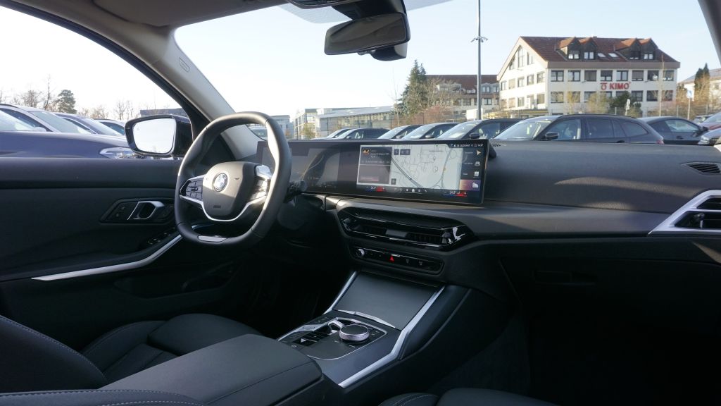BMW 320 2025