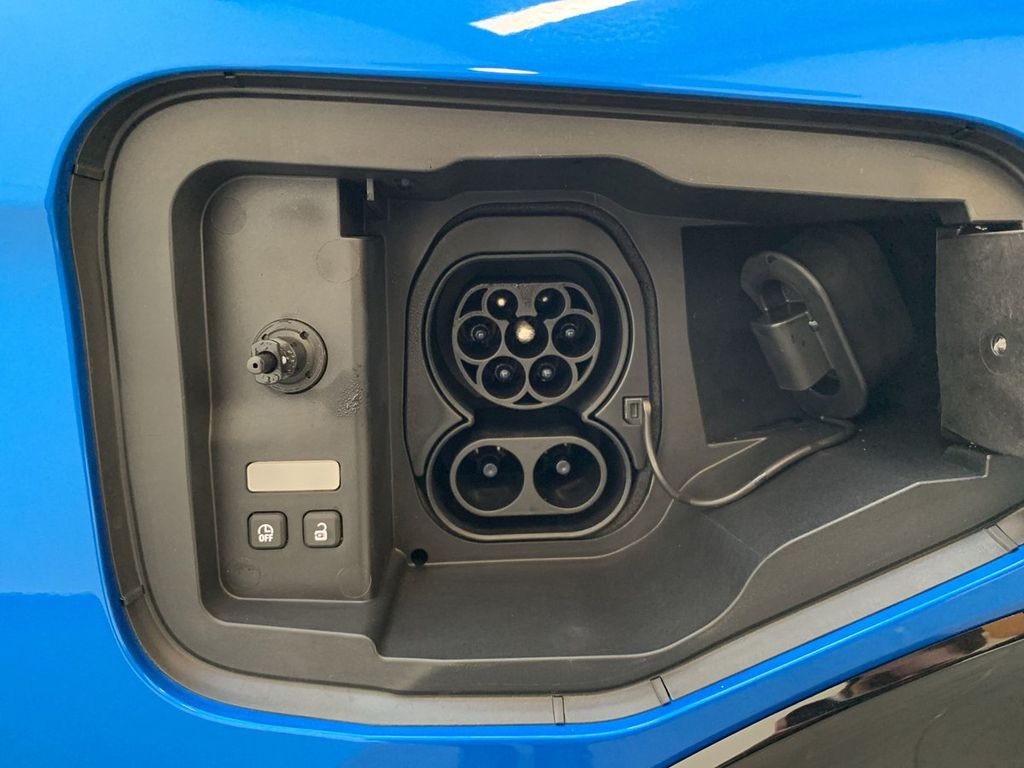 Alpine A390