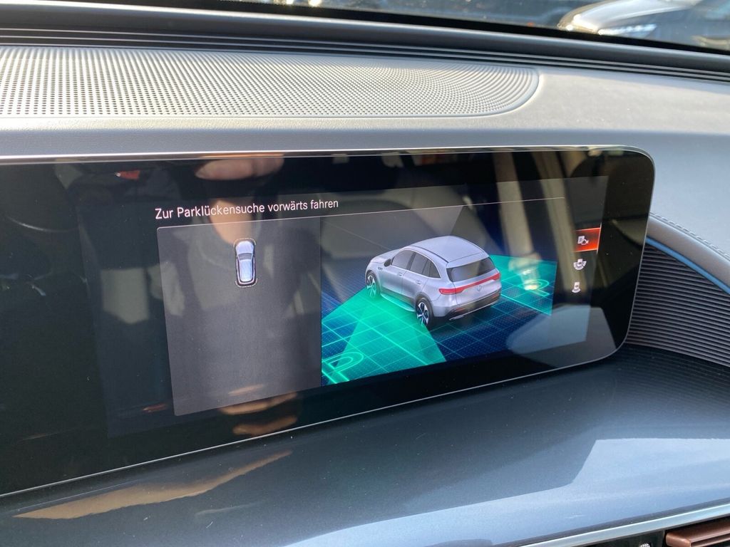 Mercedes-Benz EQC 2021