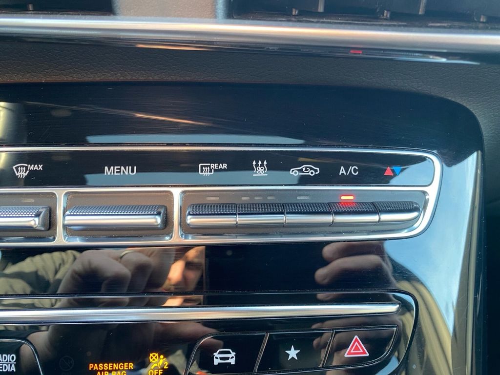 Mercedes-Benz EQC 2021