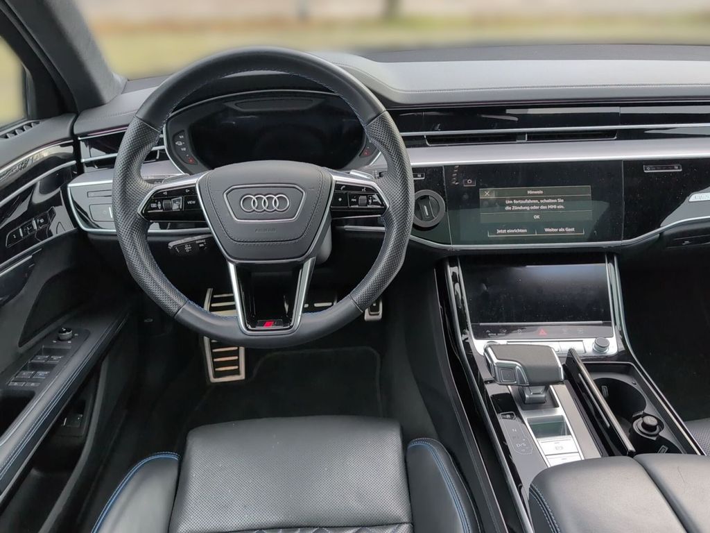 Audi A8 2022