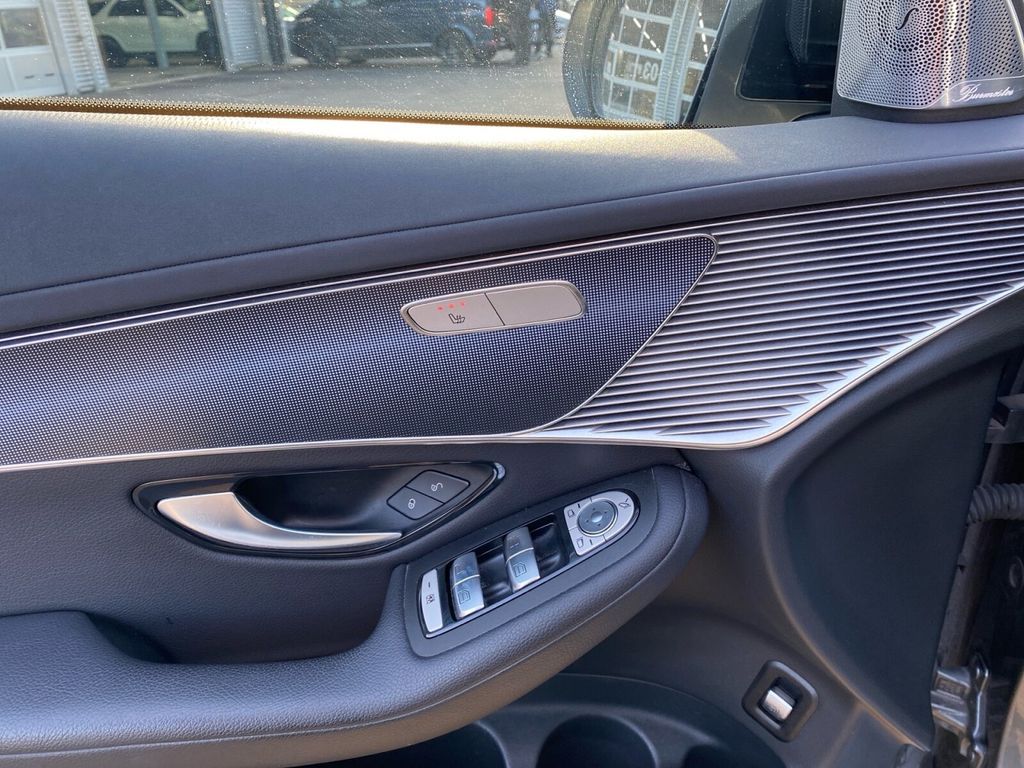 Mercedes-Benz EQC 2021