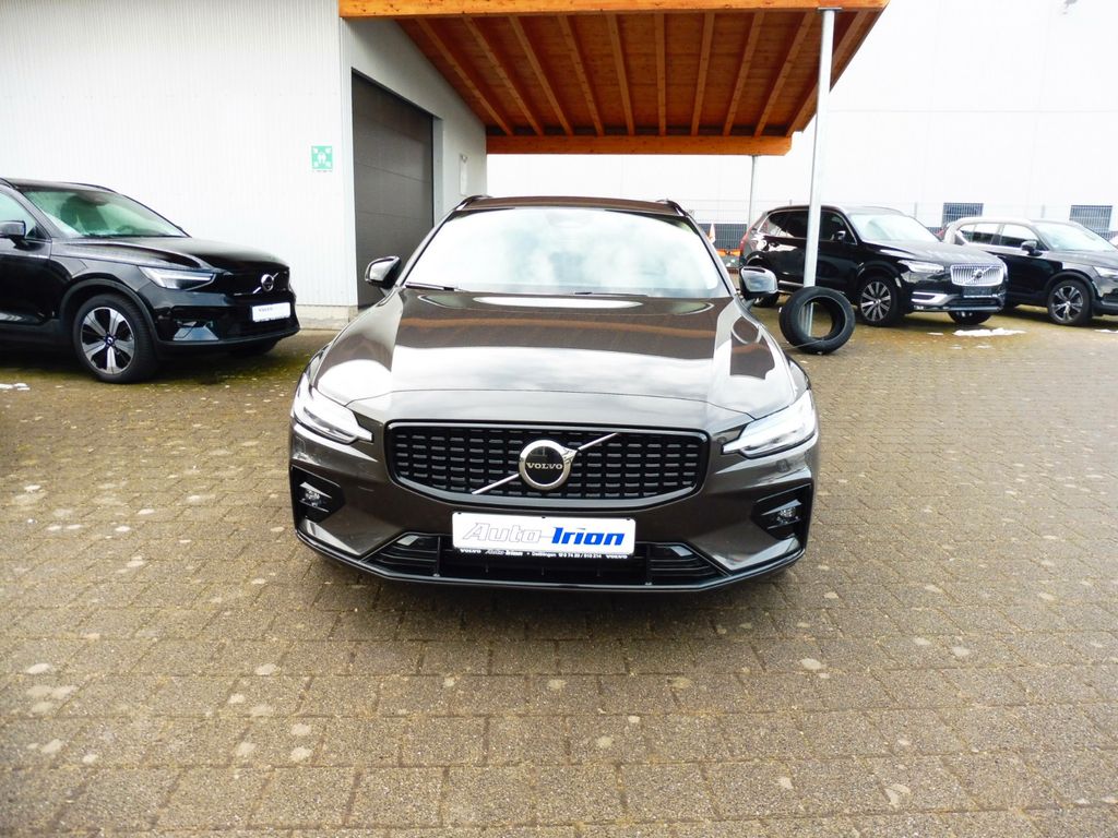 Volvo V60 2023