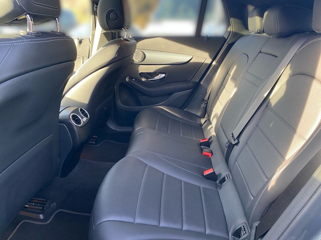 Mercedes-Benz EQC 2021