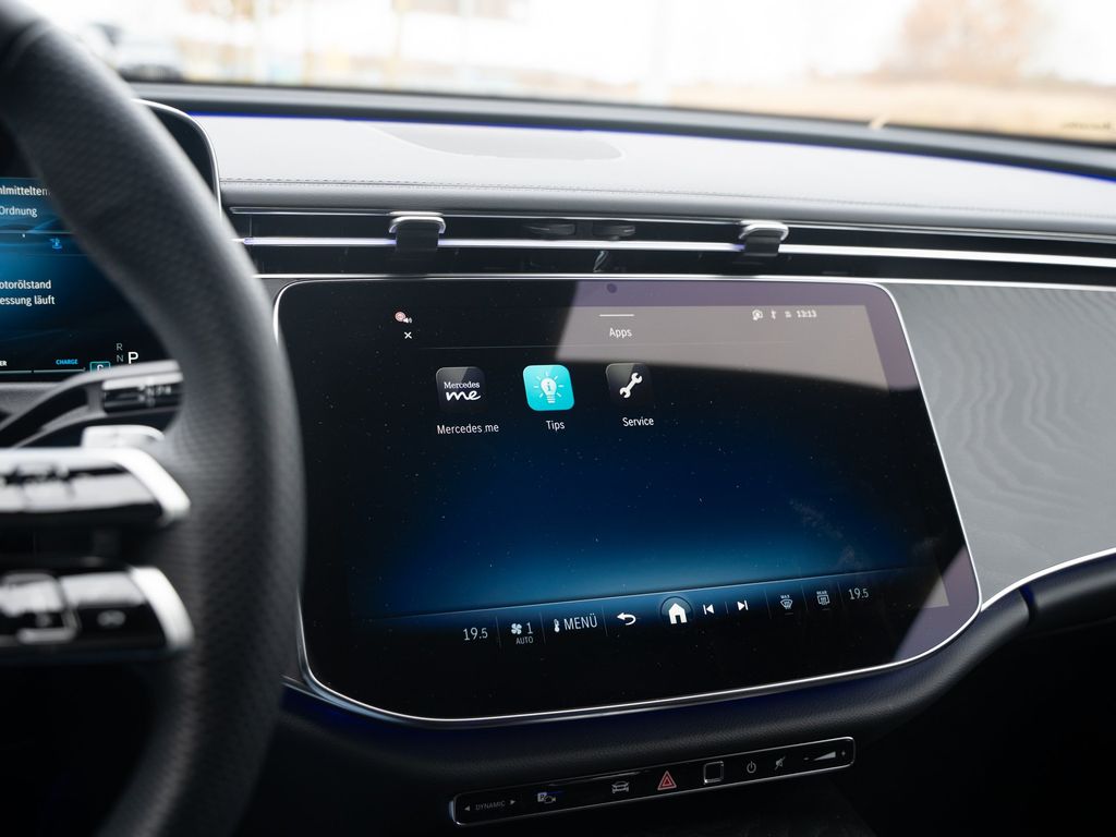 Mercedes-Benz E 220 2025