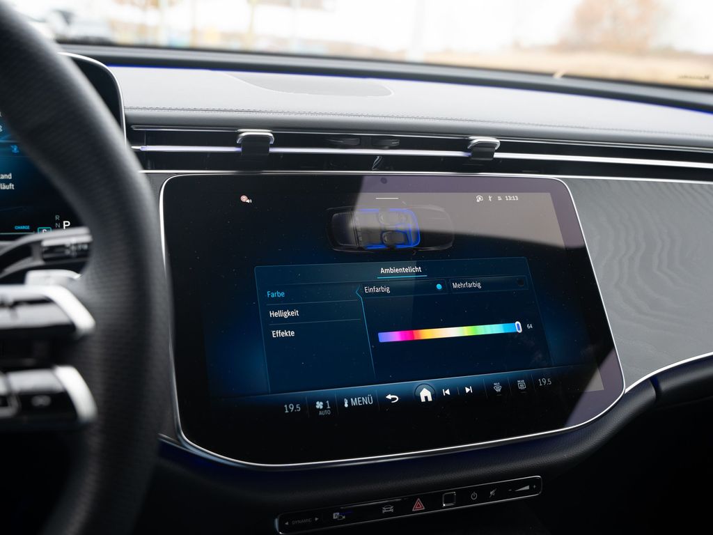 Mercedes-Benz E 220 2025