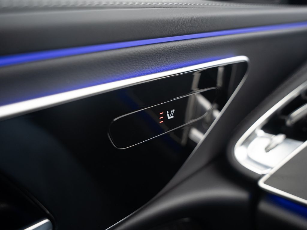 Mercedes-Benz E 220 2025