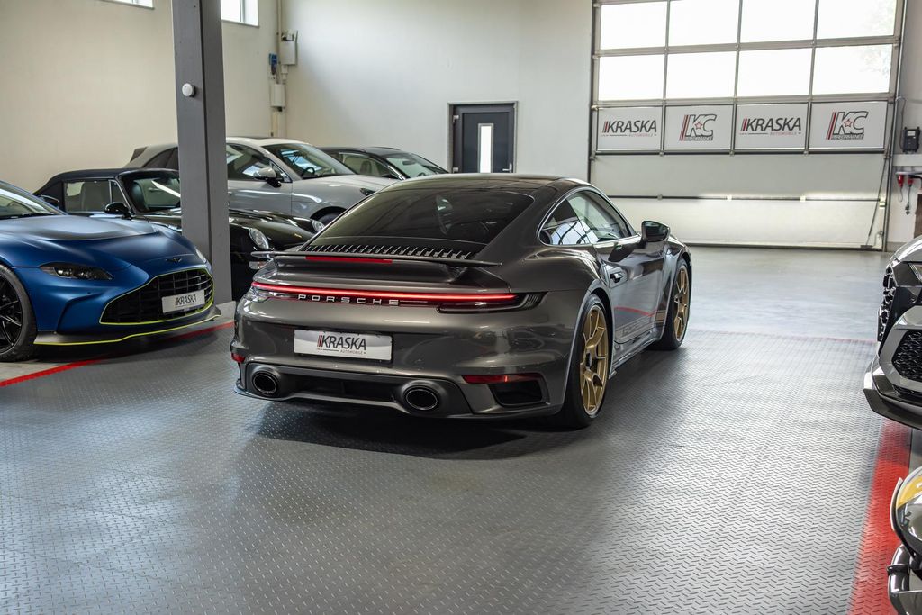 Porsche 992 2022