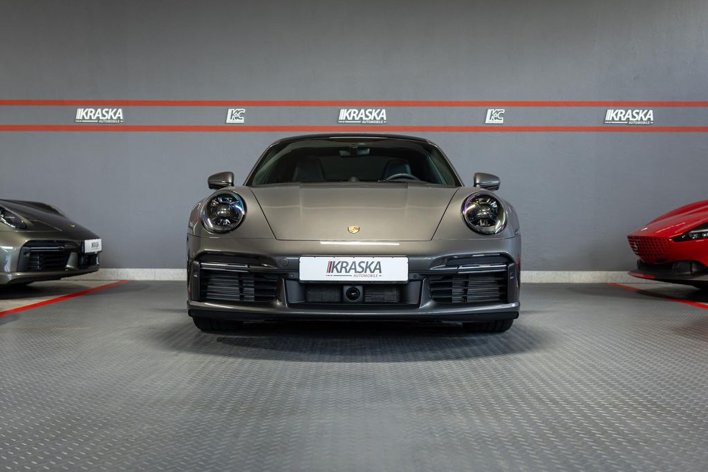 Porsche 992 2022