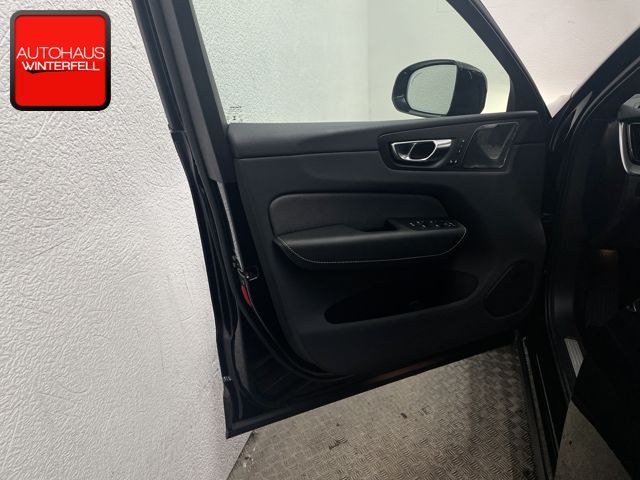 Volvo XC60 2025