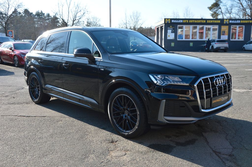 Audi Q7 2021