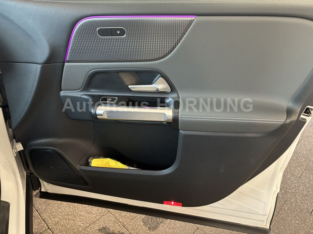 Mercedes-Benz EQB 2022