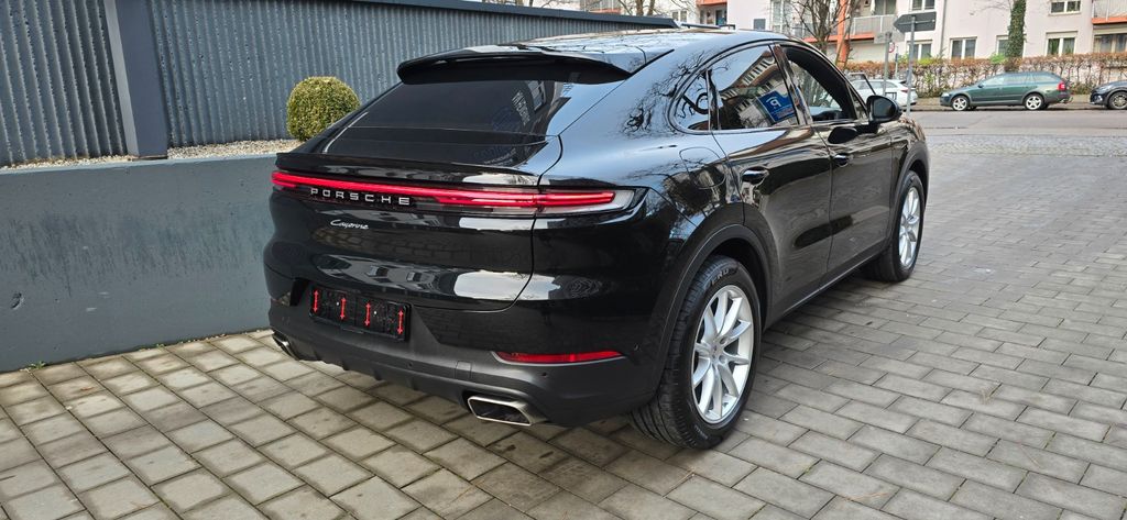 Porsche Cayenne 2025