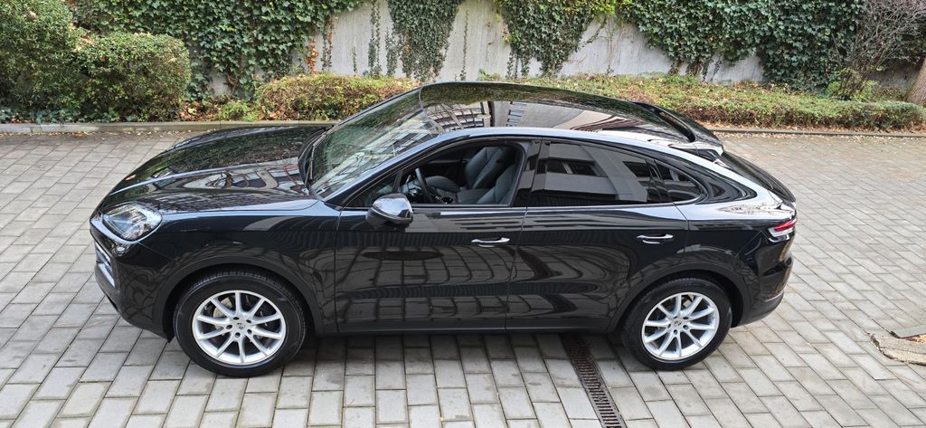 Porsche Cayenne 2025