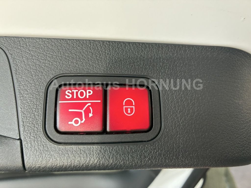 Mercedes-Benz EQB 2022