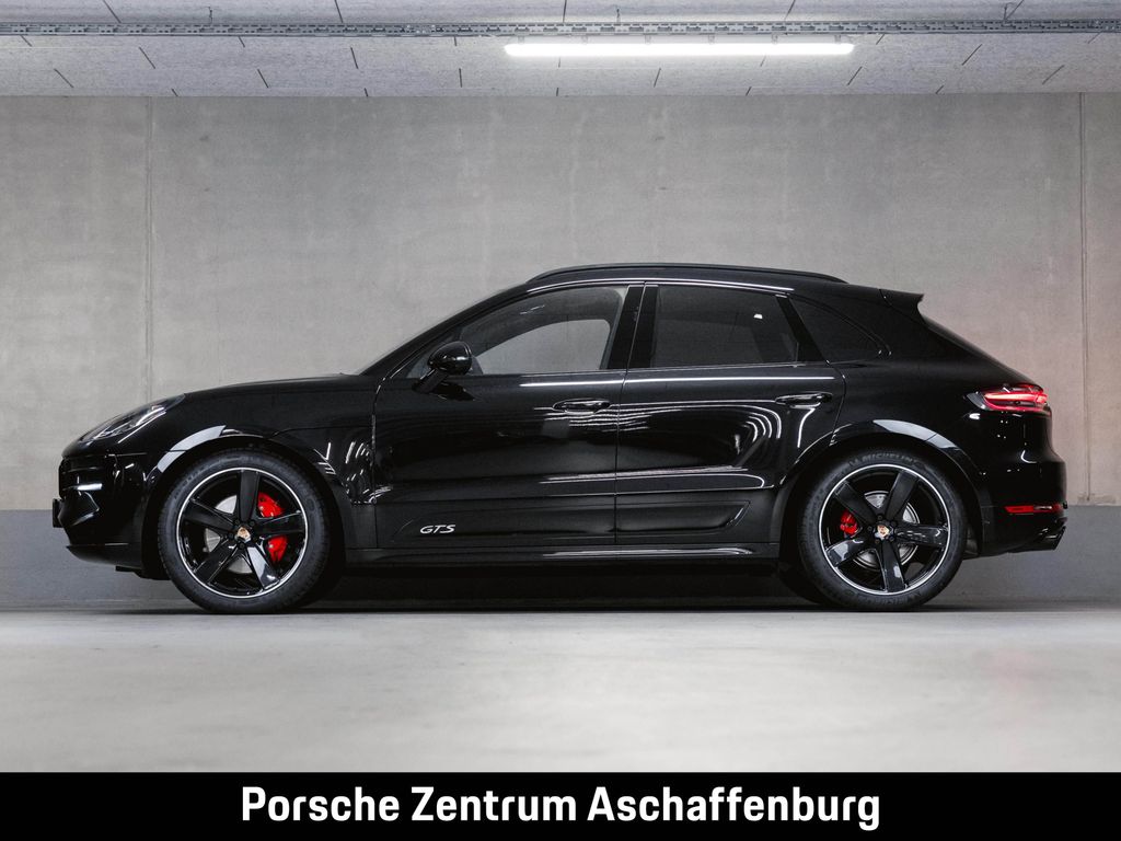 Porsche Macan 2021