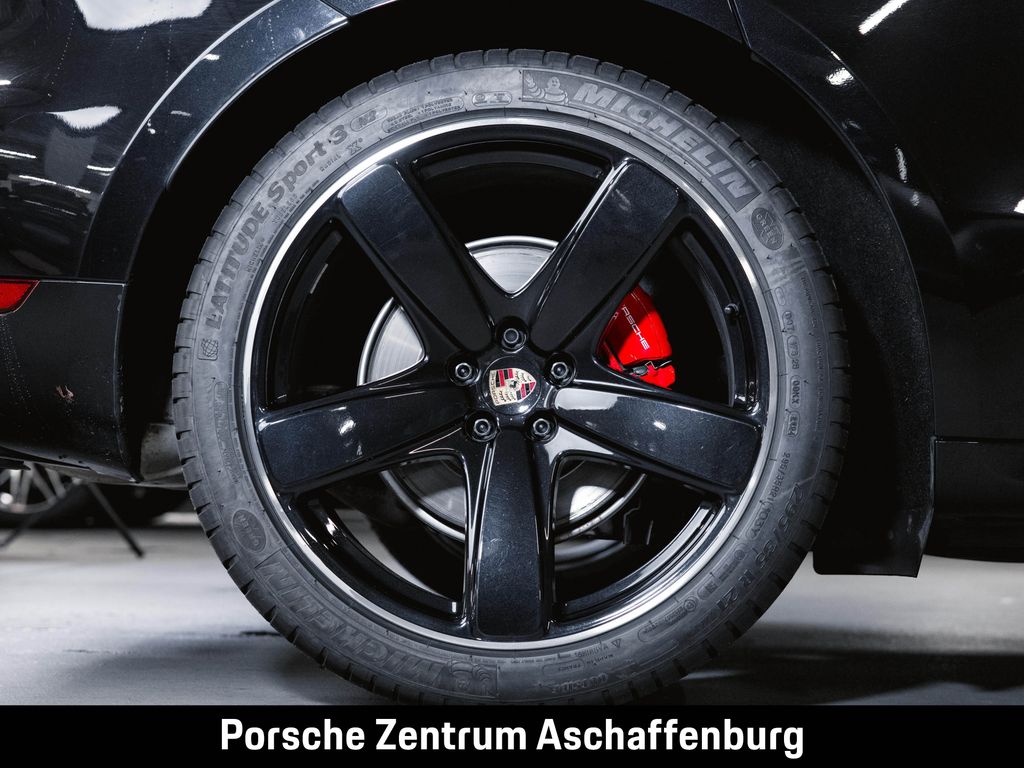 Porsche Macan 2021