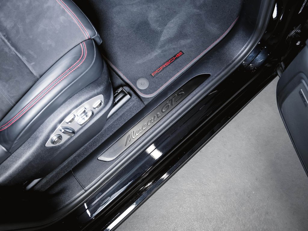 Porsche Macan 2021
