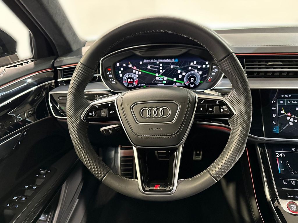Audi S8 2024