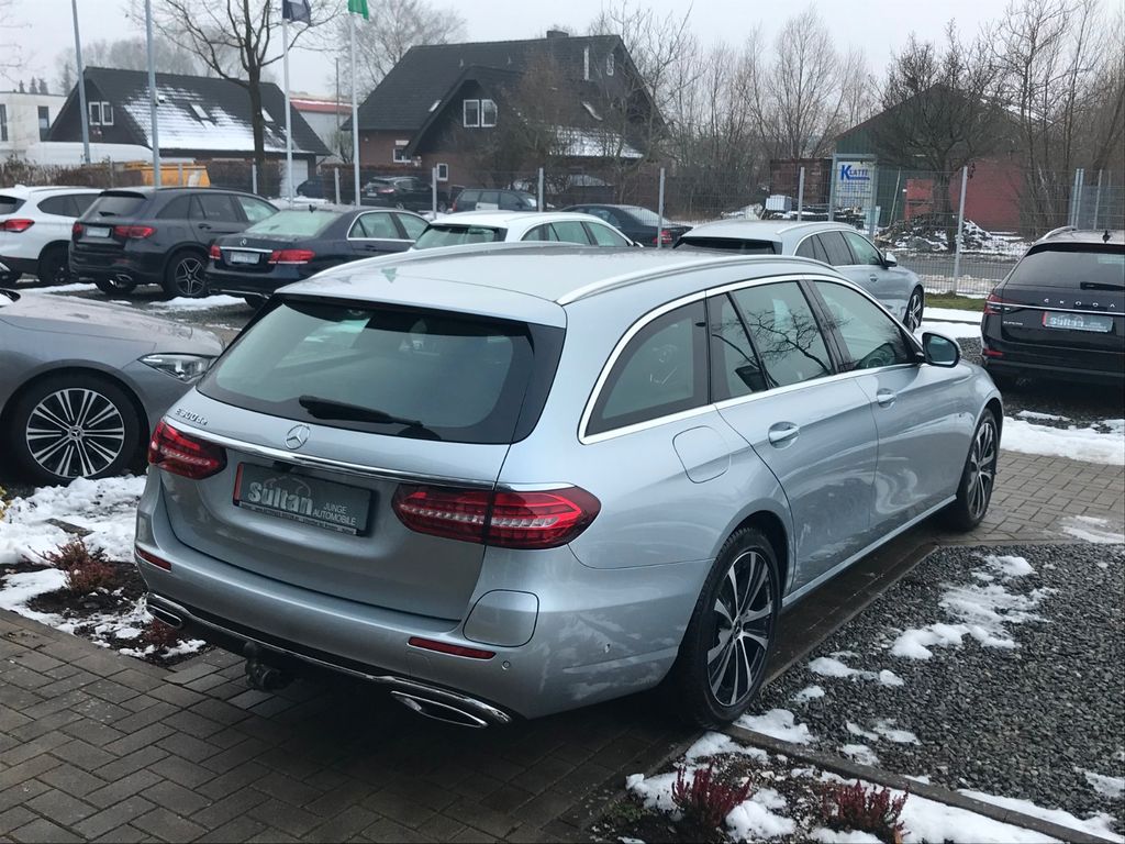 Mercedes-Benz E 300 2021