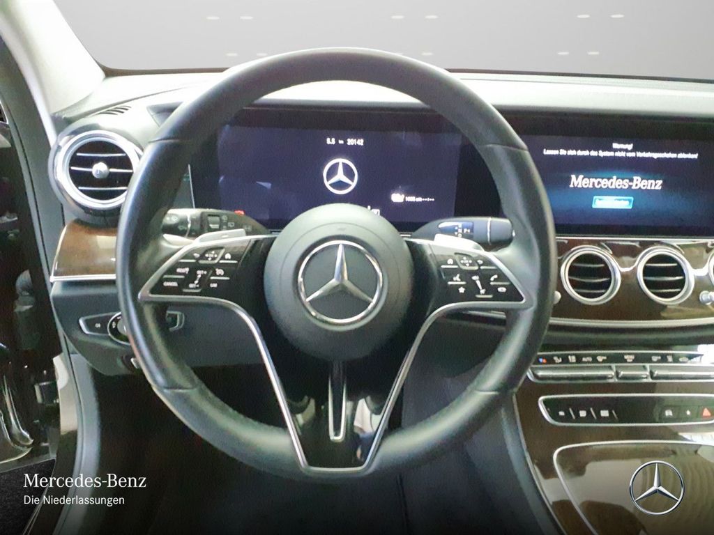 Mercedes-Benz E 300 2022
