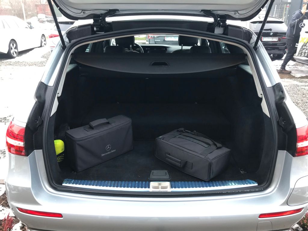 Mercedes-Benz E 300 2021