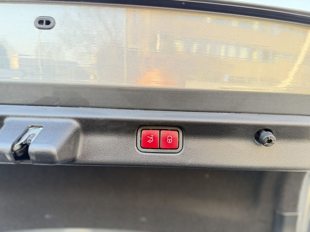 Mercedes-Benz EQE 2022