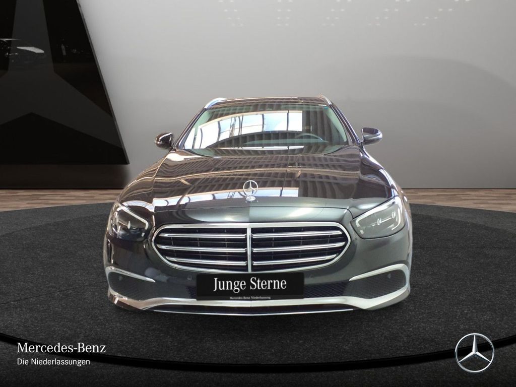 Mercedes-Benz E 300 2022