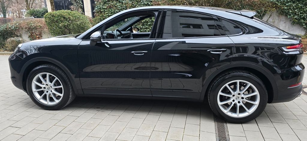 Porsche Cayenne 2025